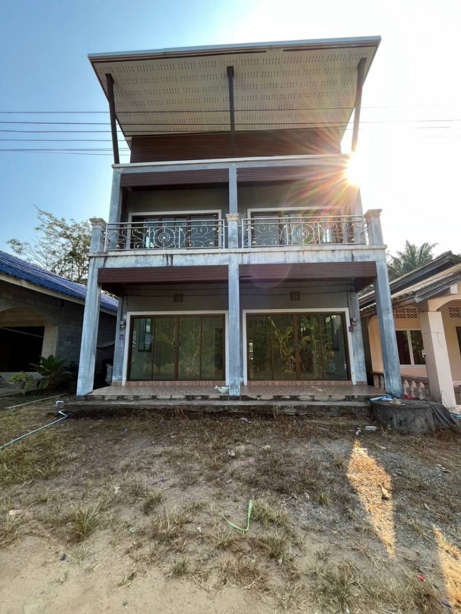 บ้านเดี่ยว นาคา สุขสำราญ ระนอง